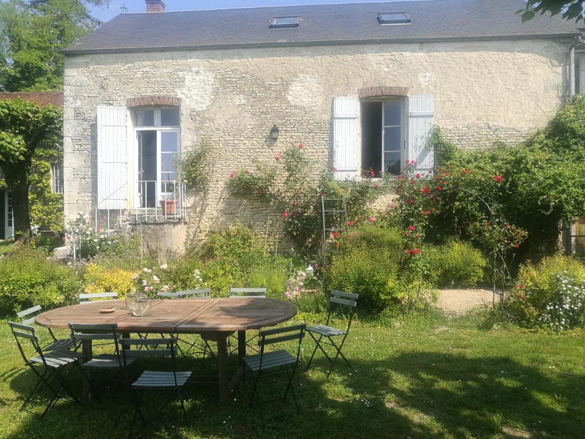 Bed and Breakfast Chez Zaza Stigny Exterior foto