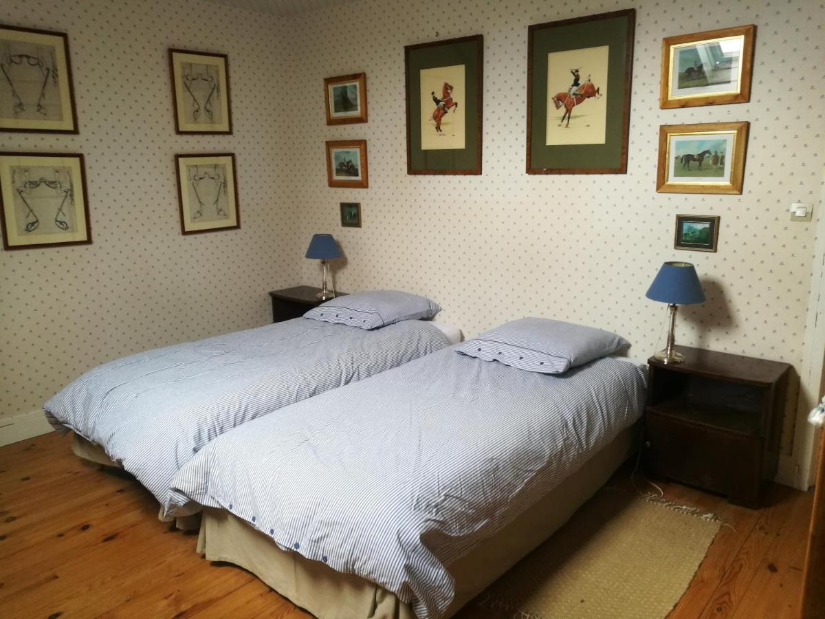 Bed and Breakfast Chez Zaza Stigny Exterior foto