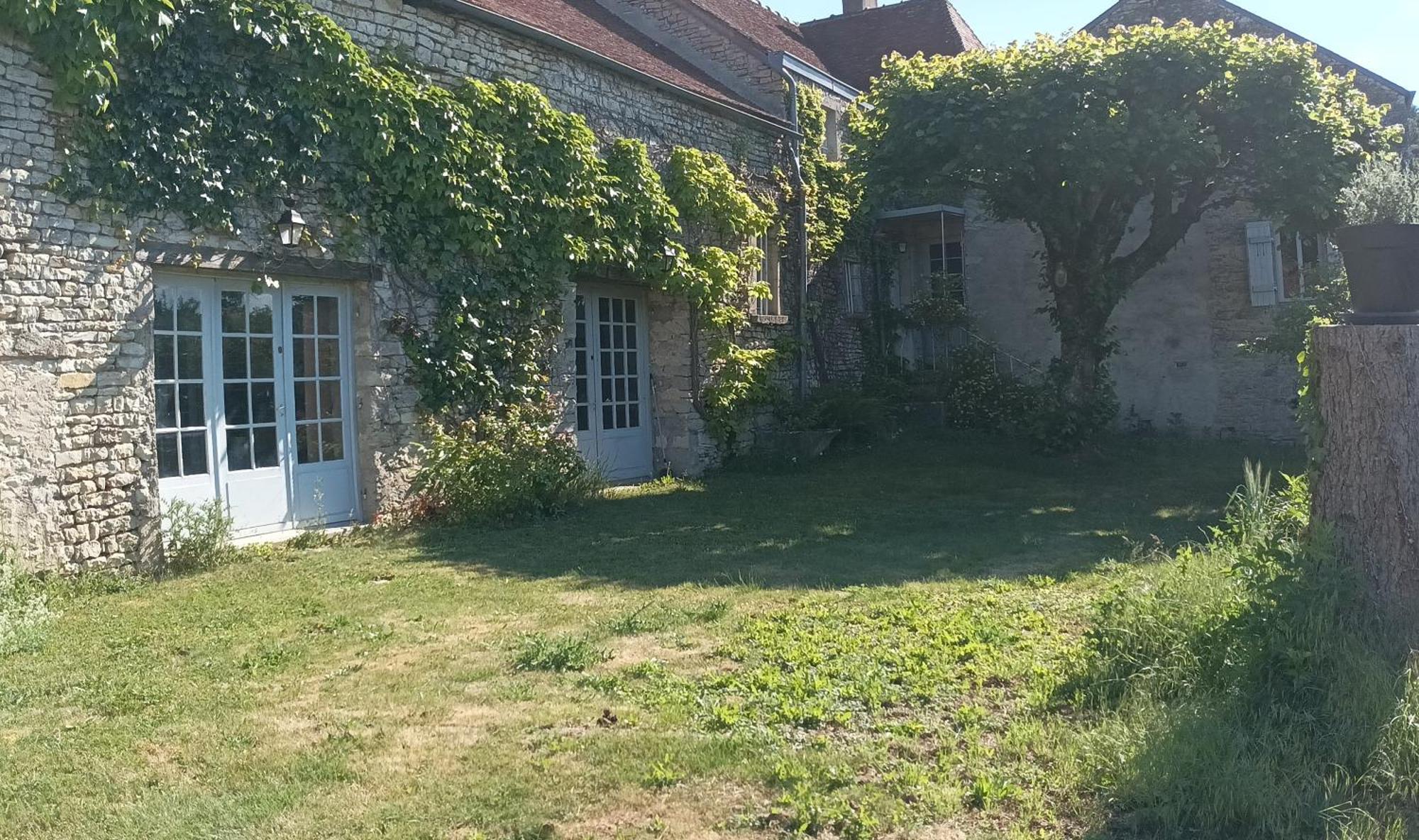 Bed and Breakfast Chez Zaza Stigny Exterior foto